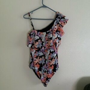 NWOT. Time and Tru bathing suit.